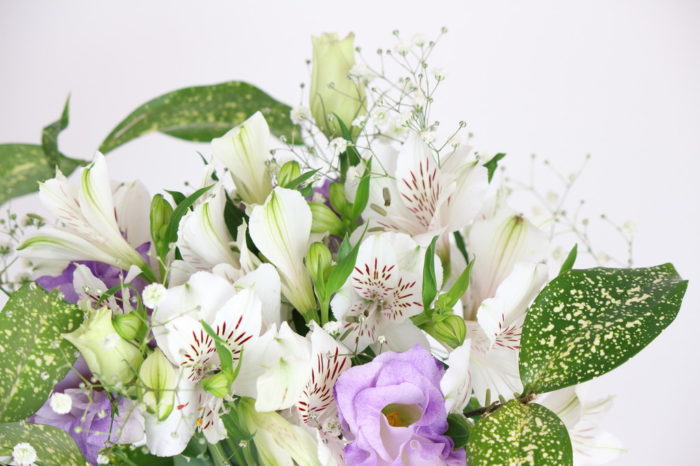 お供え花（仏花）は宅配してもらうのがおすすめ！