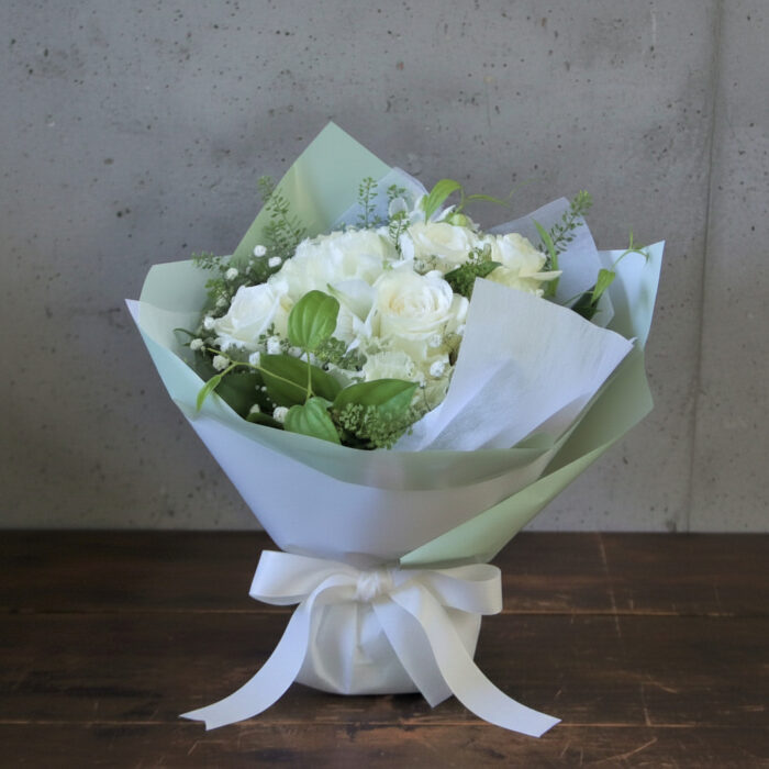 清楚をイメージした花束