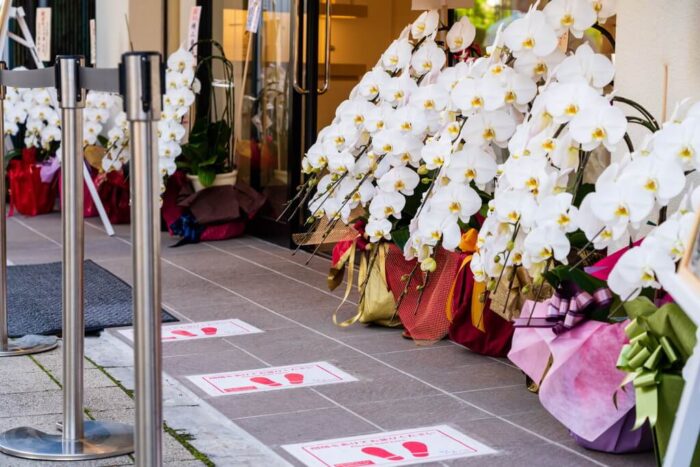 開店祝いにお花を贈る際のポイントを業種毎に紹介｜カフェ・クリニック・美容室