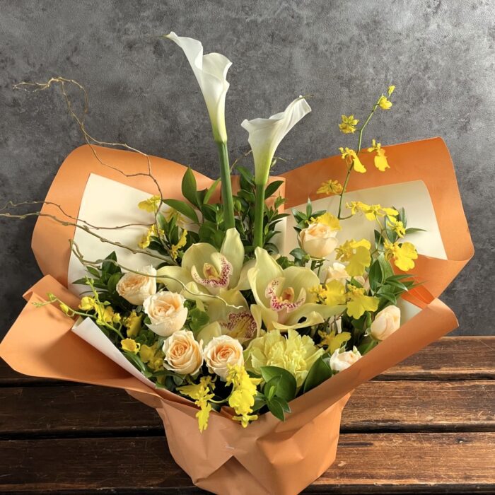 品のある華やかアレンジ